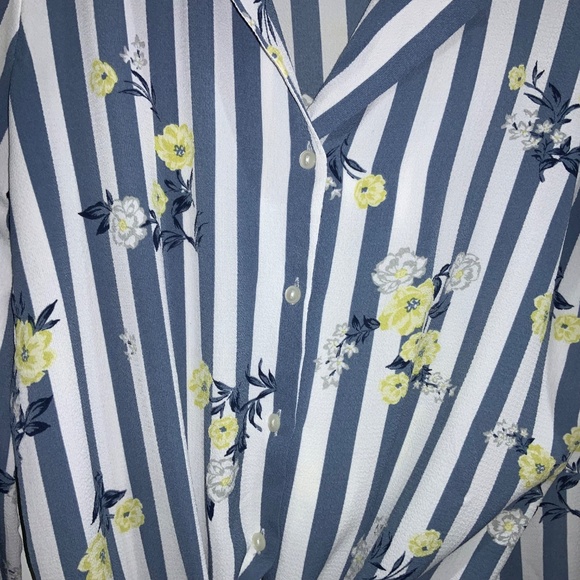 Ann Taylor blue white stripe long sleeve top Sz MP button front tie waist - Picture 3 of 6